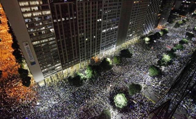 polemica_a_sinistra_brasile